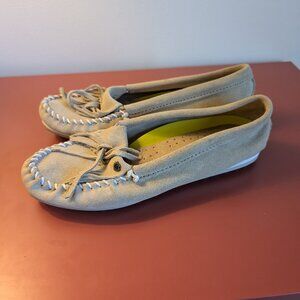 Minnetonka - Kilty Plus - Size 9